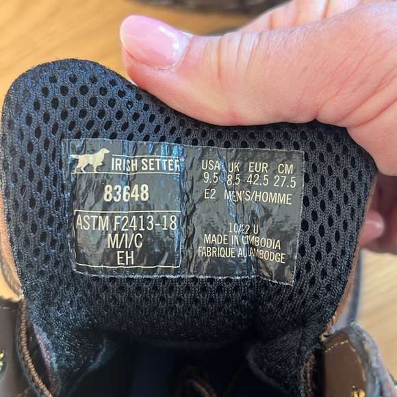 Irish Setter Red Wing Mens Work Boots, aluminum toe electric hazard (new in box) - Picture 8 of 10